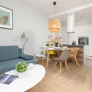 Skalskiego Near Balaton By Renters Apartament Warszawa