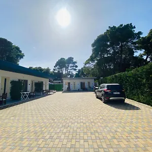 Holiday Cabins Vlore Dom wakacyjny Wlora