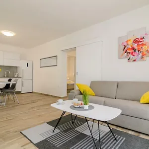 Petra Apartament Zadar